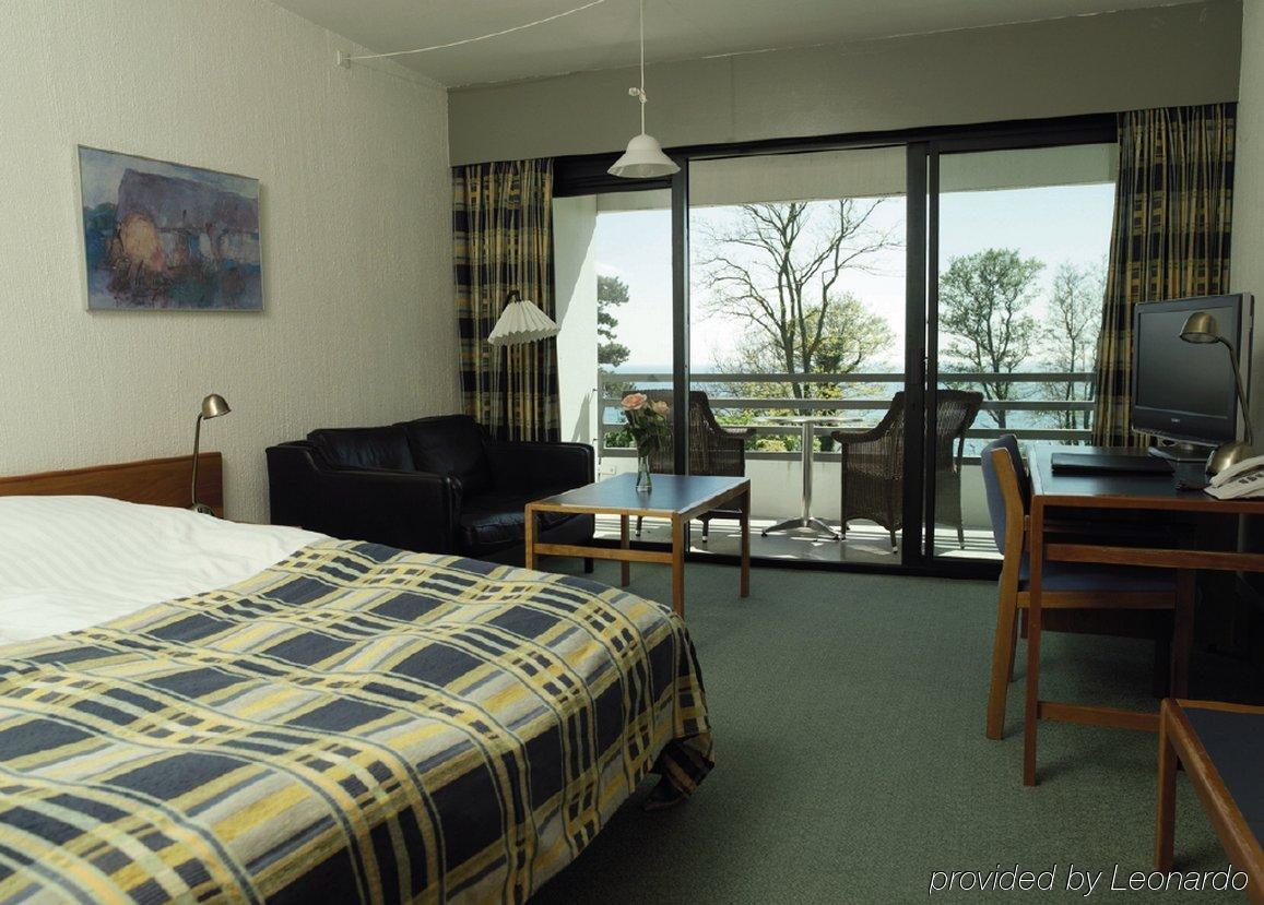 Fredensborg Badehotel Рённе Номер фото